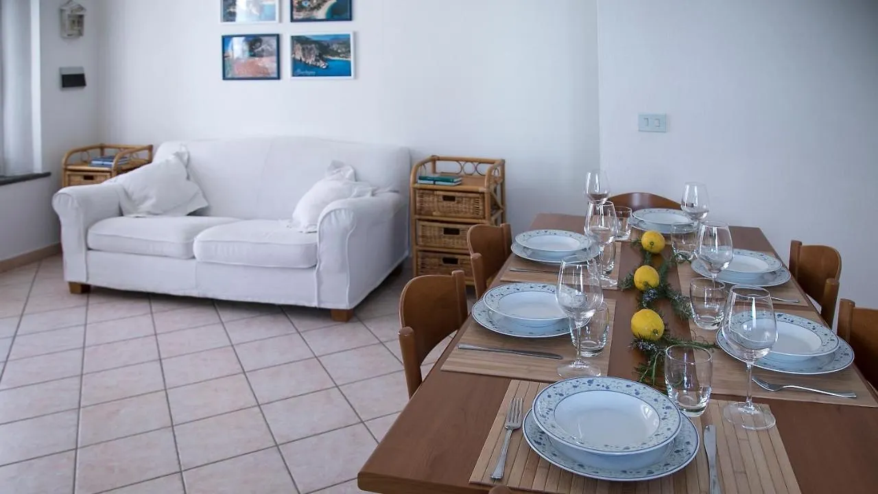 Apartament Oasi In Centro - Cala Gonone 0*,  Włochy