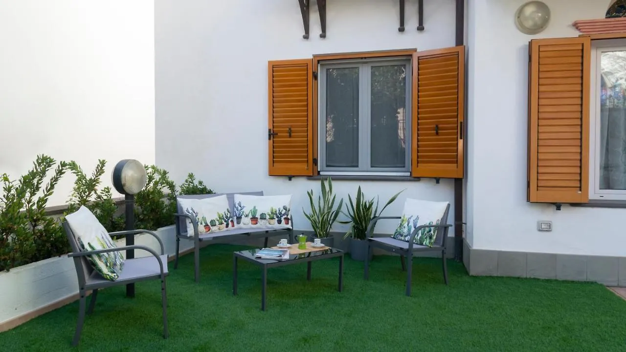 Apartament Oasi In Centro - Cala Gonone 0*,  Włochy