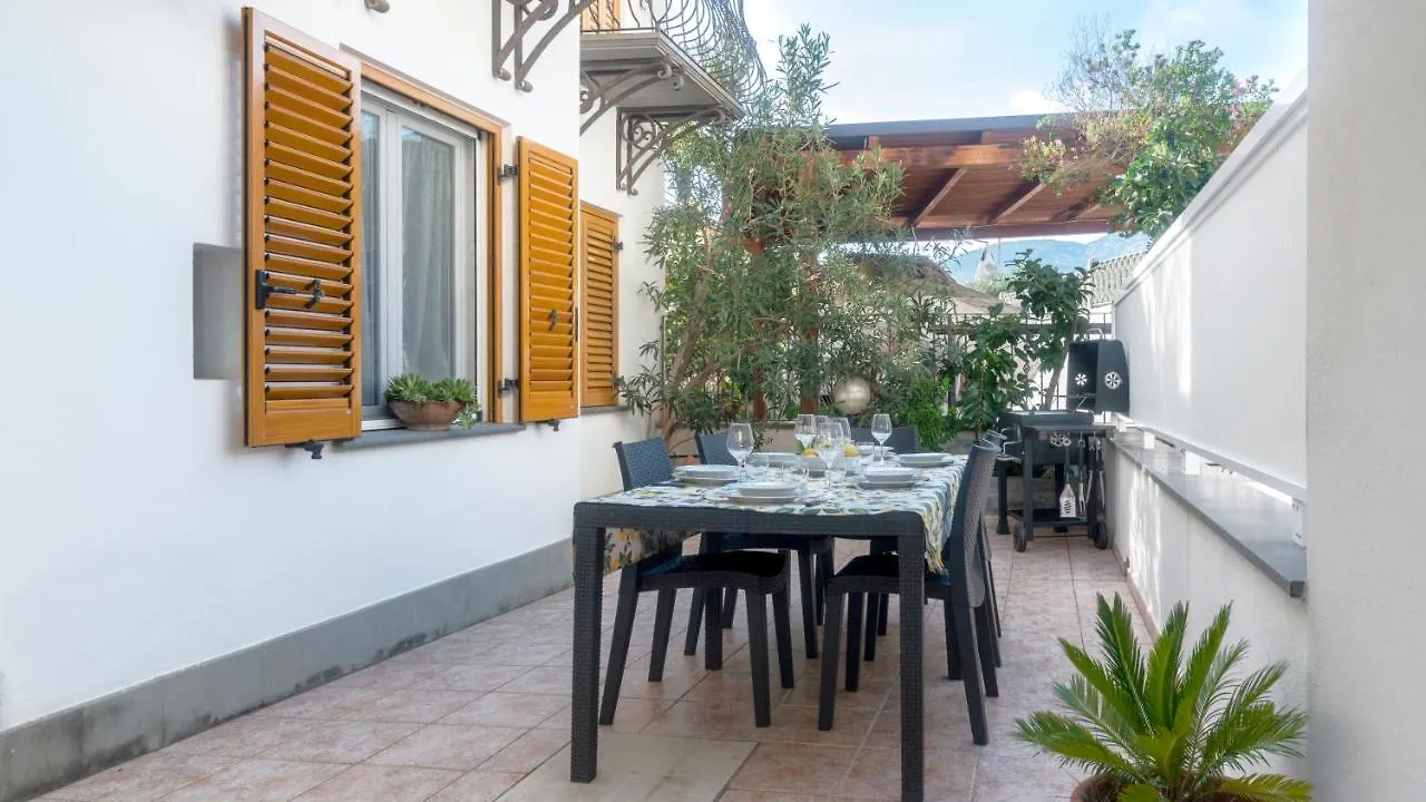 Apartament Oasi In Centro - Cala Gonone Włochy