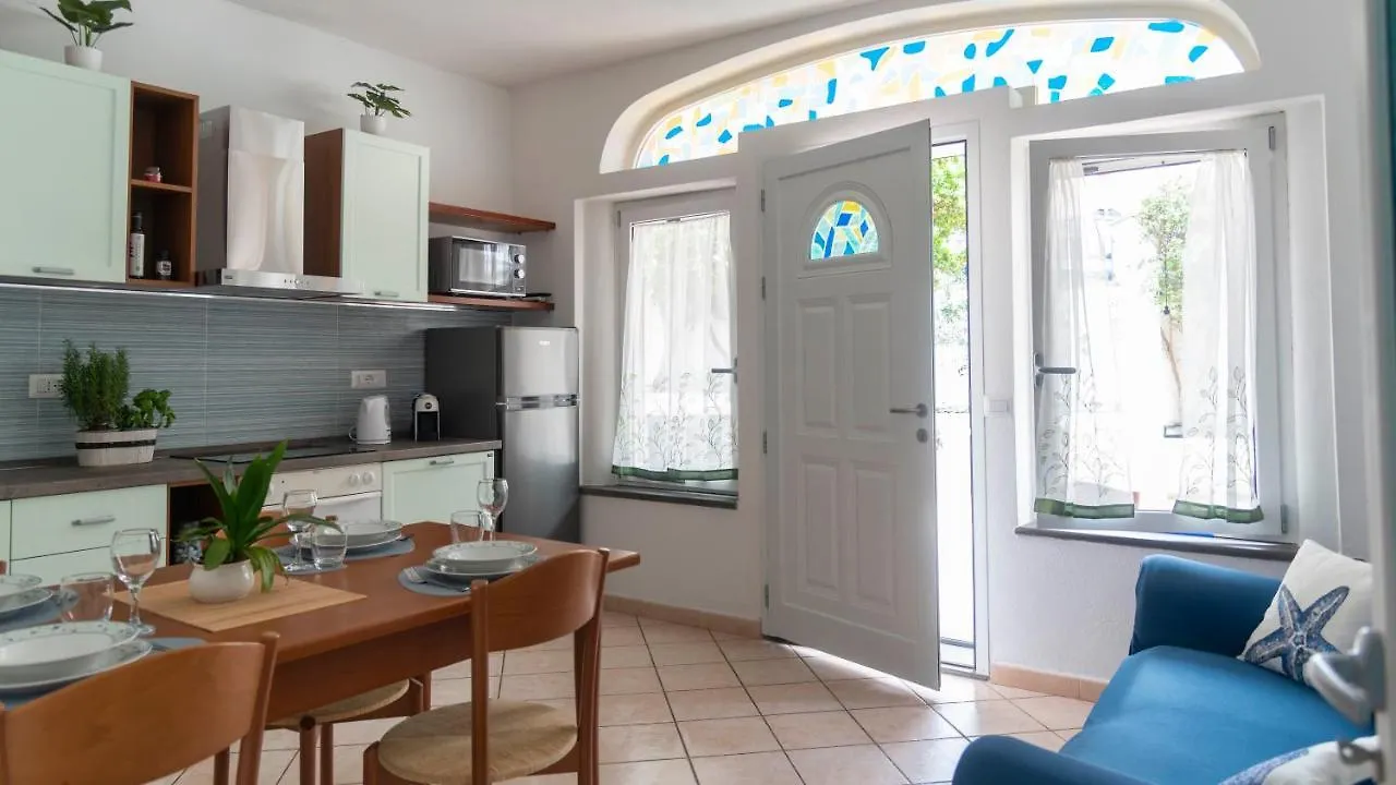 Apartament Oasi In Centro - Cala Gonone 0*,  Włochy