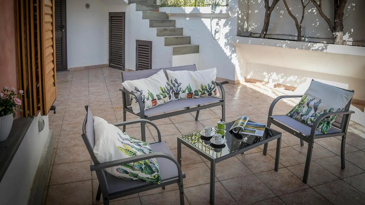 Oasi In Centro - Cala Gonone Apartment