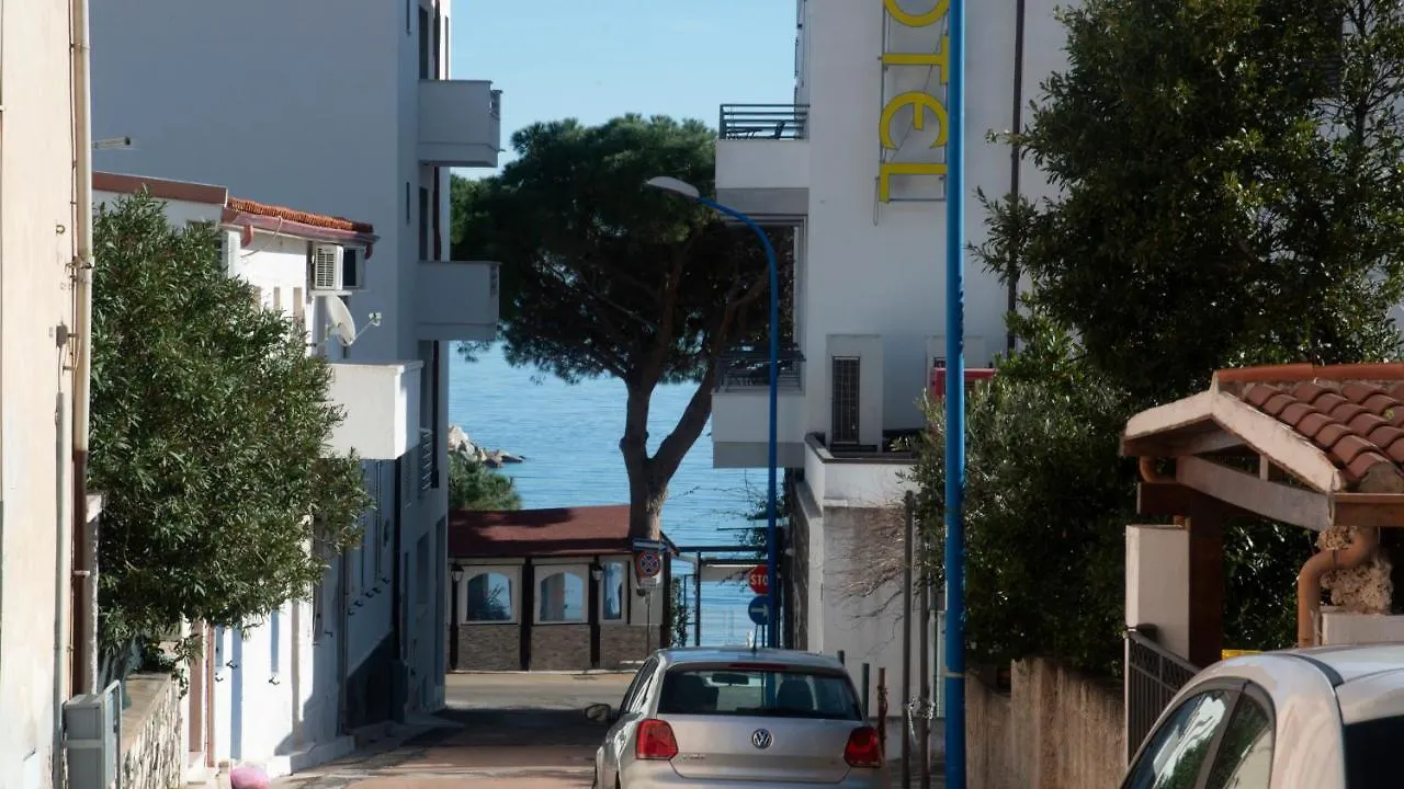 Oasi In Centro - Cala Gonone Apartment Italy
